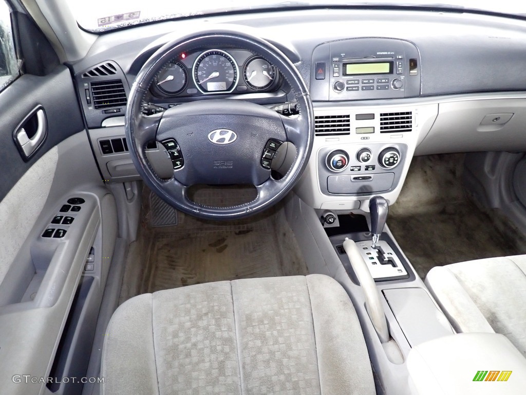 2006 Sonata LX V6 - Bright Silver / Gray photo #32