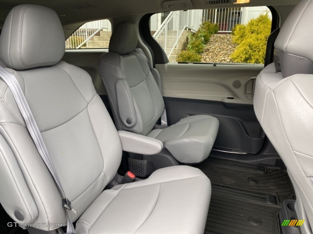 2021 Sienna XLE AWD Hybrid - Predawn Gray Mica / Graphite photo #23