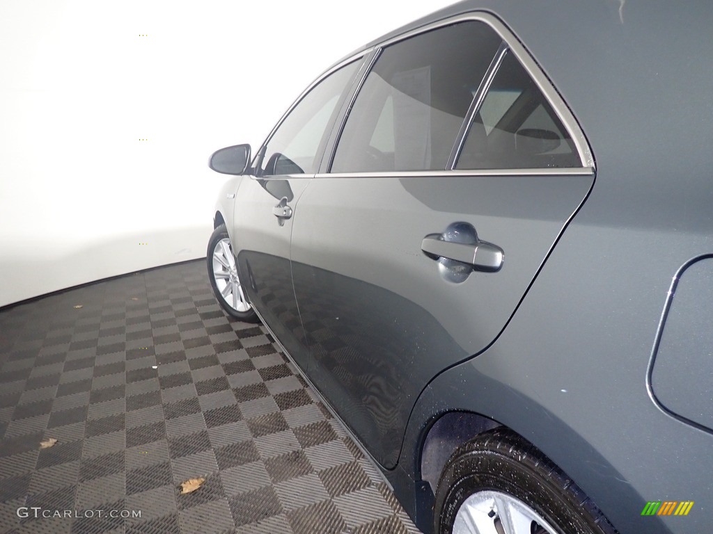 2013 Camry Hybrid XLE - Cypress Green Metallic / Ivory photo #9