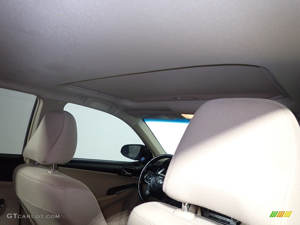 2013 Camry Hybrid XLE - Cypress Green Metallic / Ivory photo #11