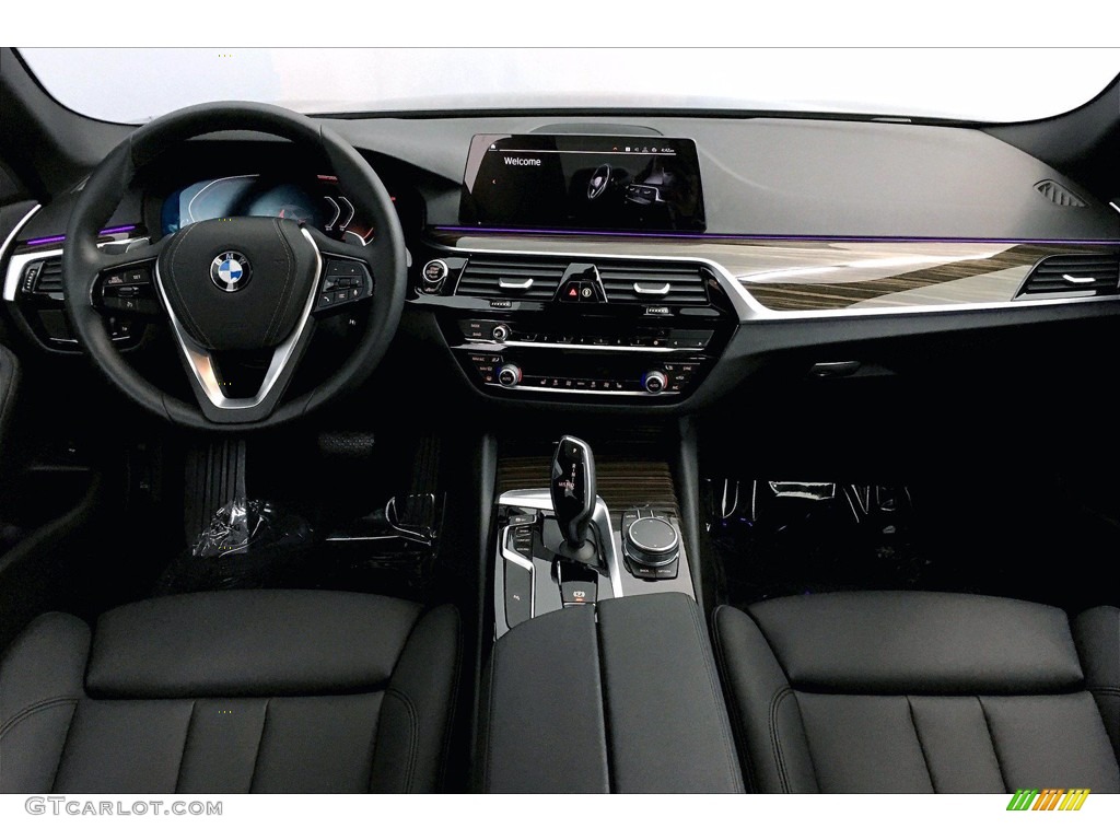 2020 5 Series 530i Sedan - Black Sapphire Metallic / Black photo #15