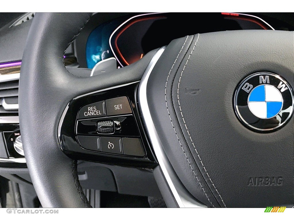 2020 5 Series 530i Sedan - Black Sapphire Metallic / Black photo #18