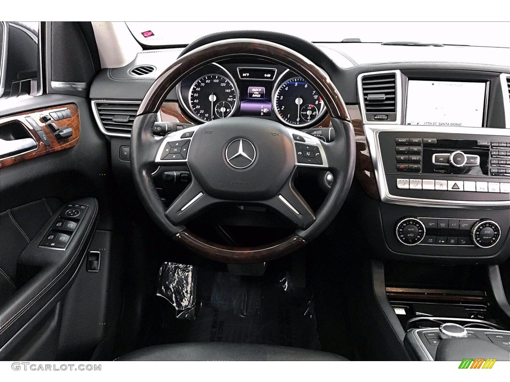 2014 Mercedes-Benz GL 550 4Matic Black Dashboard Photo #140331150