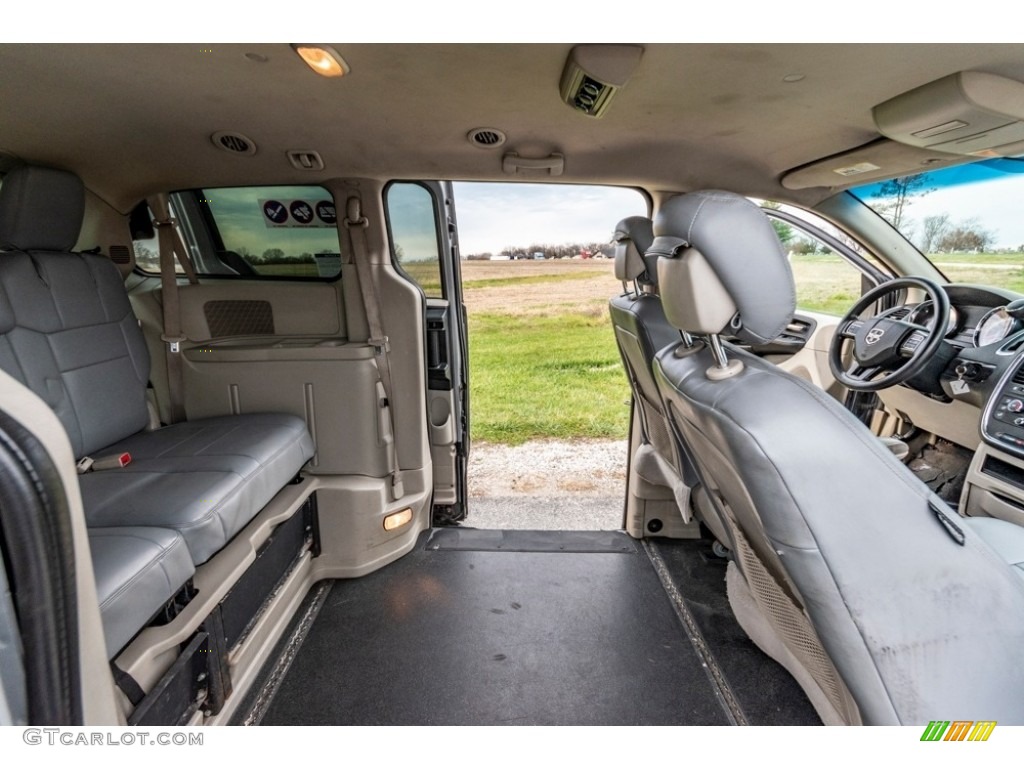 Black/Light Graystone Interior 2014 Dodge Grand Caravan SE Photo #140331555