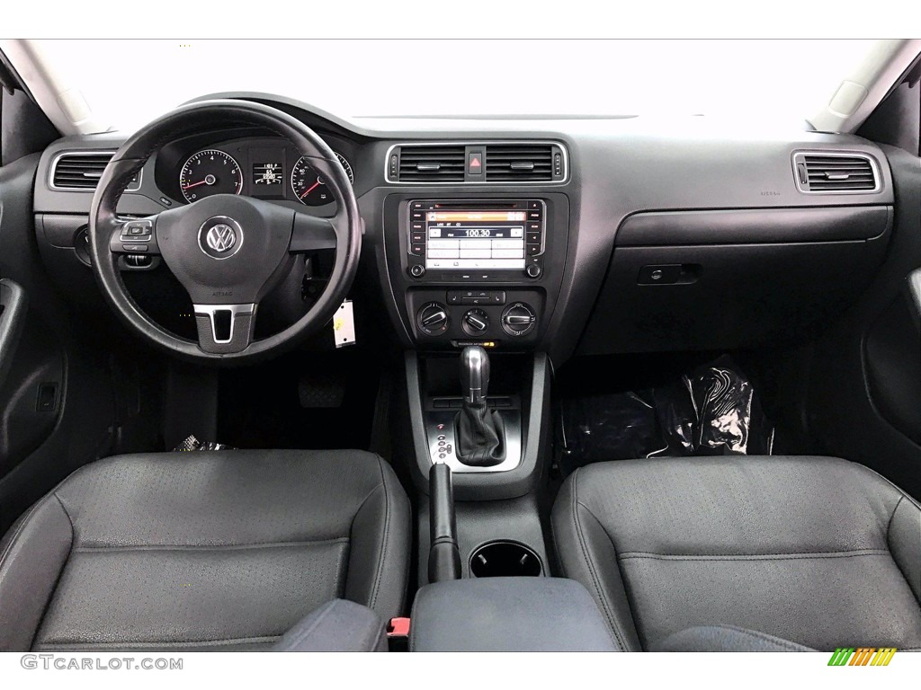 2012 Jetta SE Sedan - Platinum Gray Metallic / Titan Black photo #15