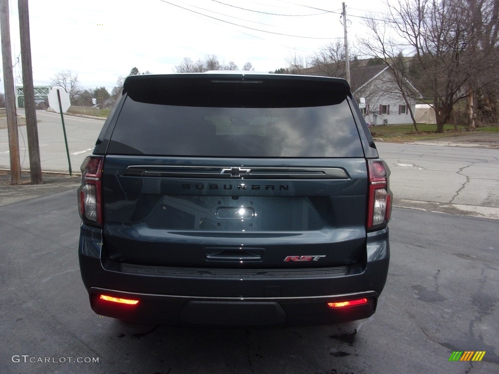 2021 Suburban RST - Shadow Gray Metallic / Jet Black/Victory Red photo #4