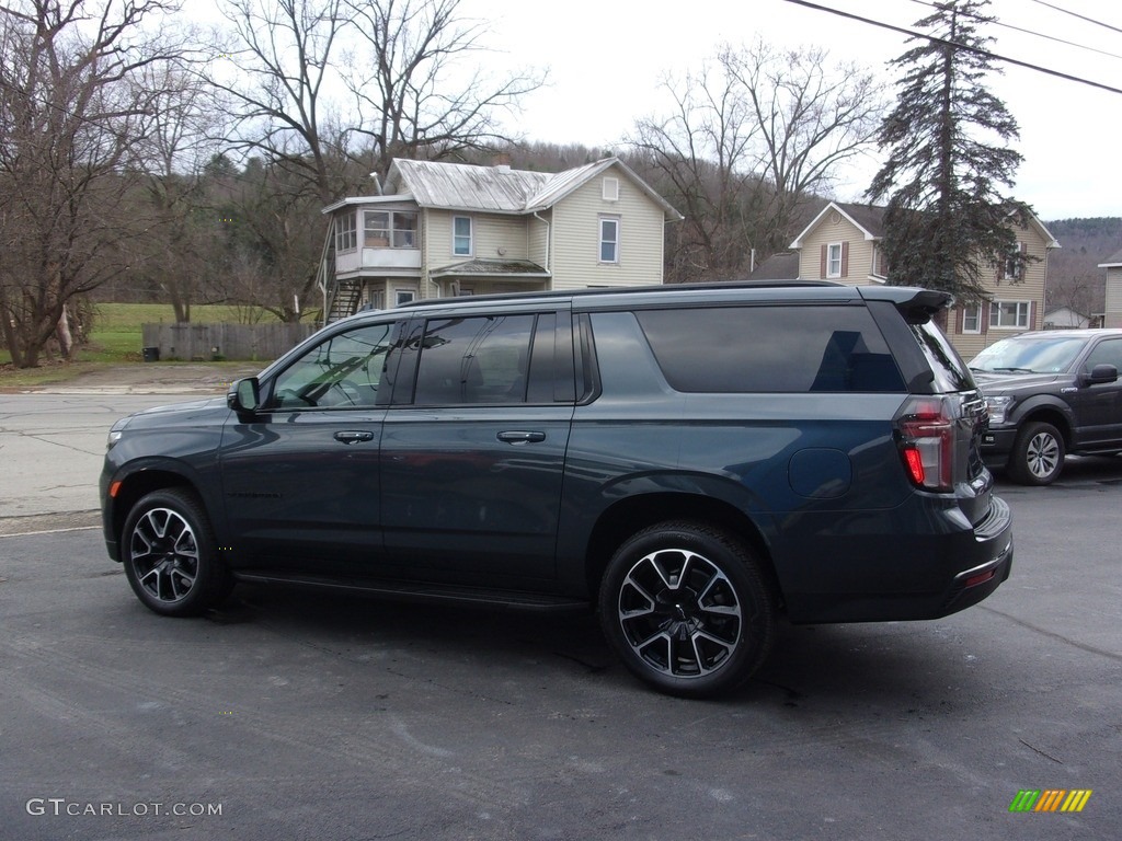 2021 Suburban RST - Shadow Gray Metallic / Jet Black/Victory Red photo #5