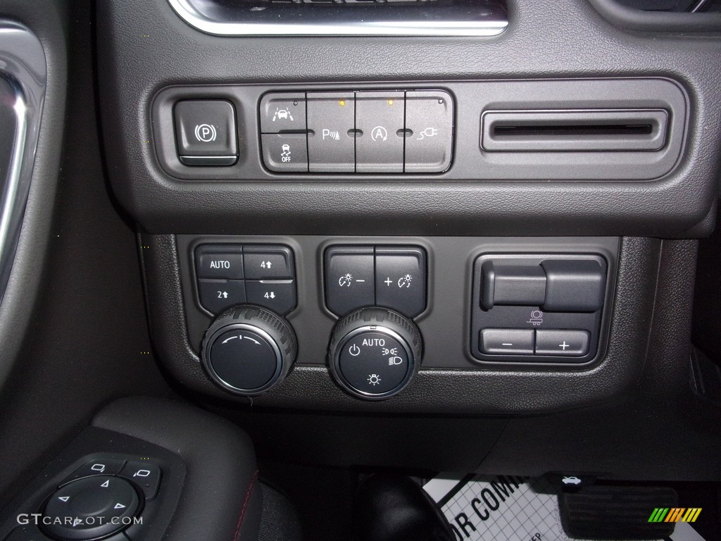2021 Suburban RST - Shadow Gray Metallic / Jet Black/Victory Red photo #24