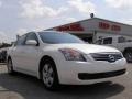 2008 Winter Frost Pearl Nissan Altima 2.5 S  photo #1
