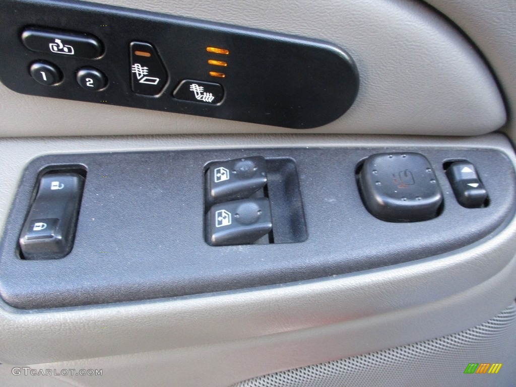 2004 Silverado 3500HD LT Extended Cab 4x4 Dually - Victory Red / Medium Gray photo #10