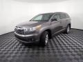 Predawn Gray Mica - Highlander XLE AWD Photo No. 9