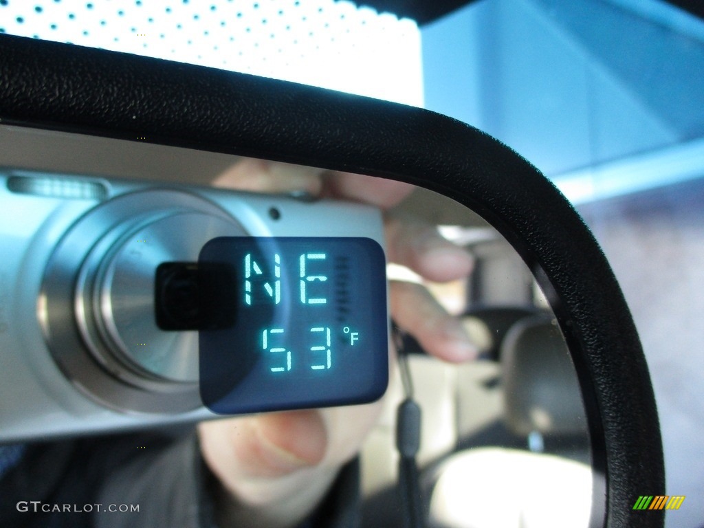 2004 Silverado 3500HD LT Extended Cab 4x4 Dually - Victory Red / Medium Gray photo #24