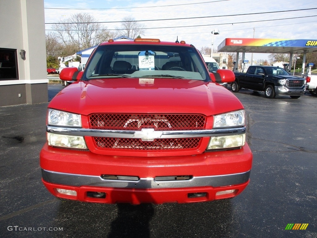 2004 Silverado 3500HD LT Extended Cab 4x4 Dually - Victory Red / Medium Gray photo #25