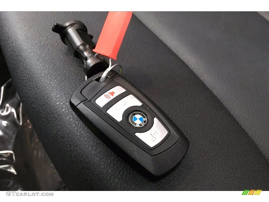 2017 X3 xDrive28i - Space Gray Metallic / Black photo #11