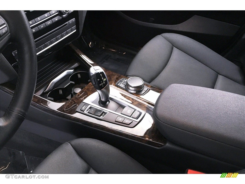2017 X3 xDrive28i - Space Gray Metallic / Black photo #16