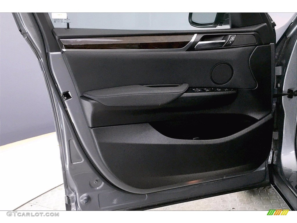 2017 X3 xDrive28i - Space Gray Metallic / Black photo #23