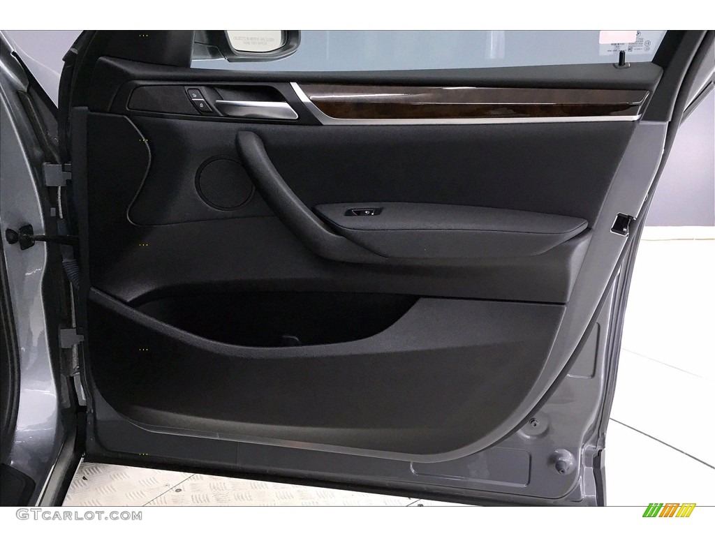 2017 X3 xDrive28i - Space Gray Metallic / Black photo #24