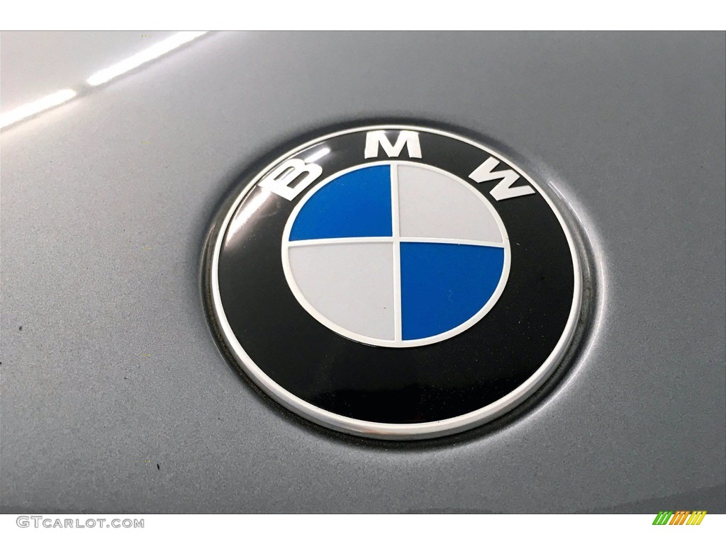 2017 X3 xDrive28i - Space Gray Metallic / Black photo #33