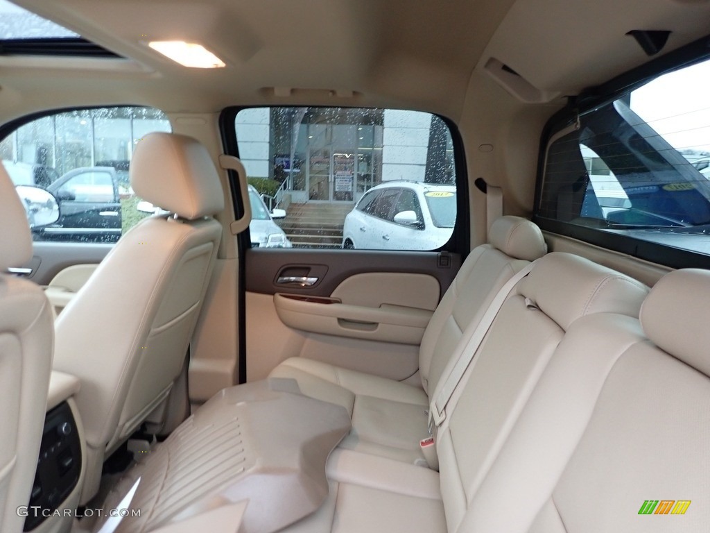 2011 Avalanche LTZ 4x4 - Black / Dark Cashmere/Light Cashmere photo #17