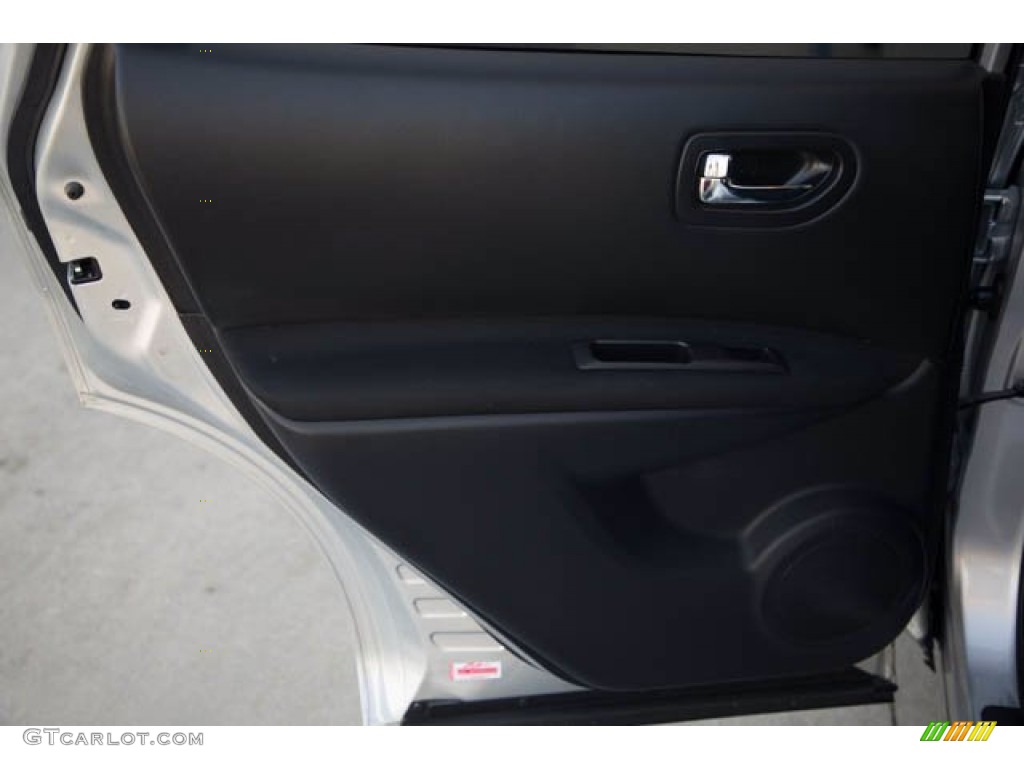 2010 Rogue SL - Silver Ice / Black photo #27