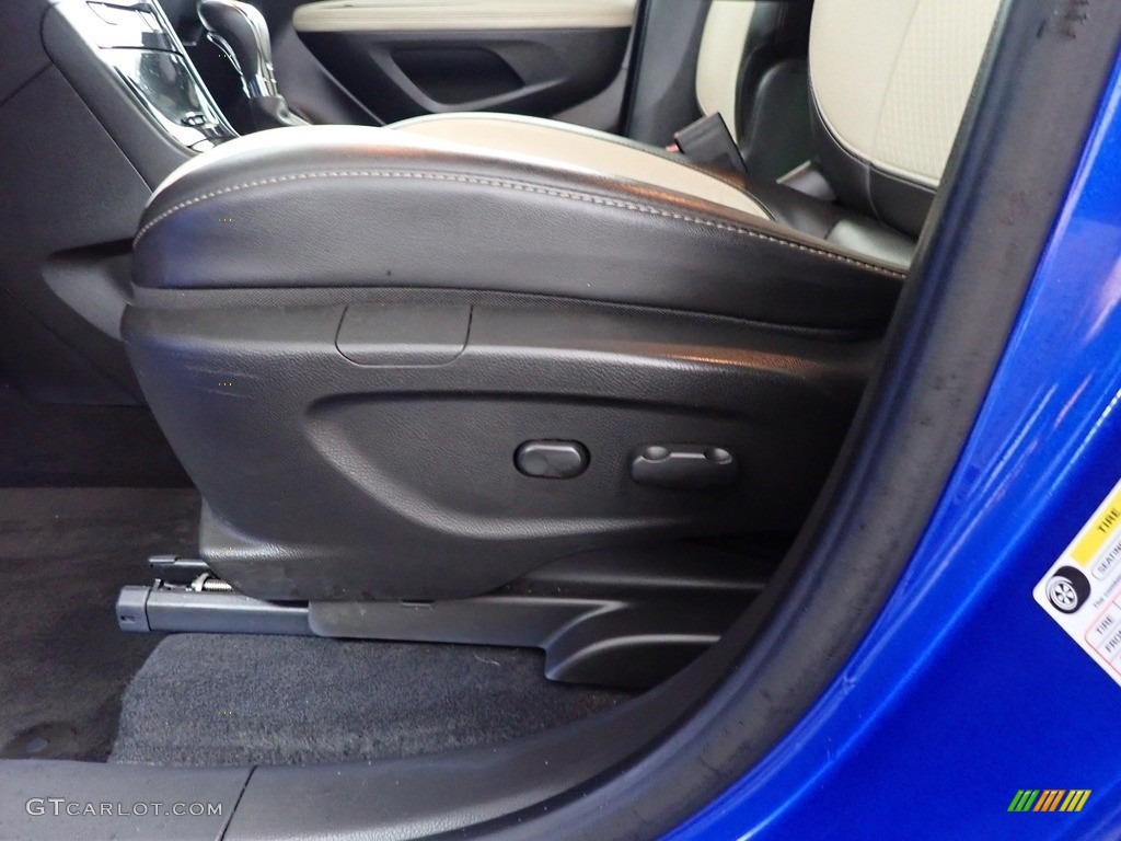 2017 Buick Encore Sport Touring Front Seat Photo #140351525