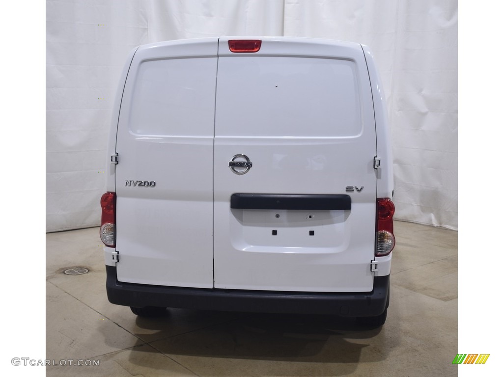2016 NV200 S - Fresh Powder / Gray photo #3