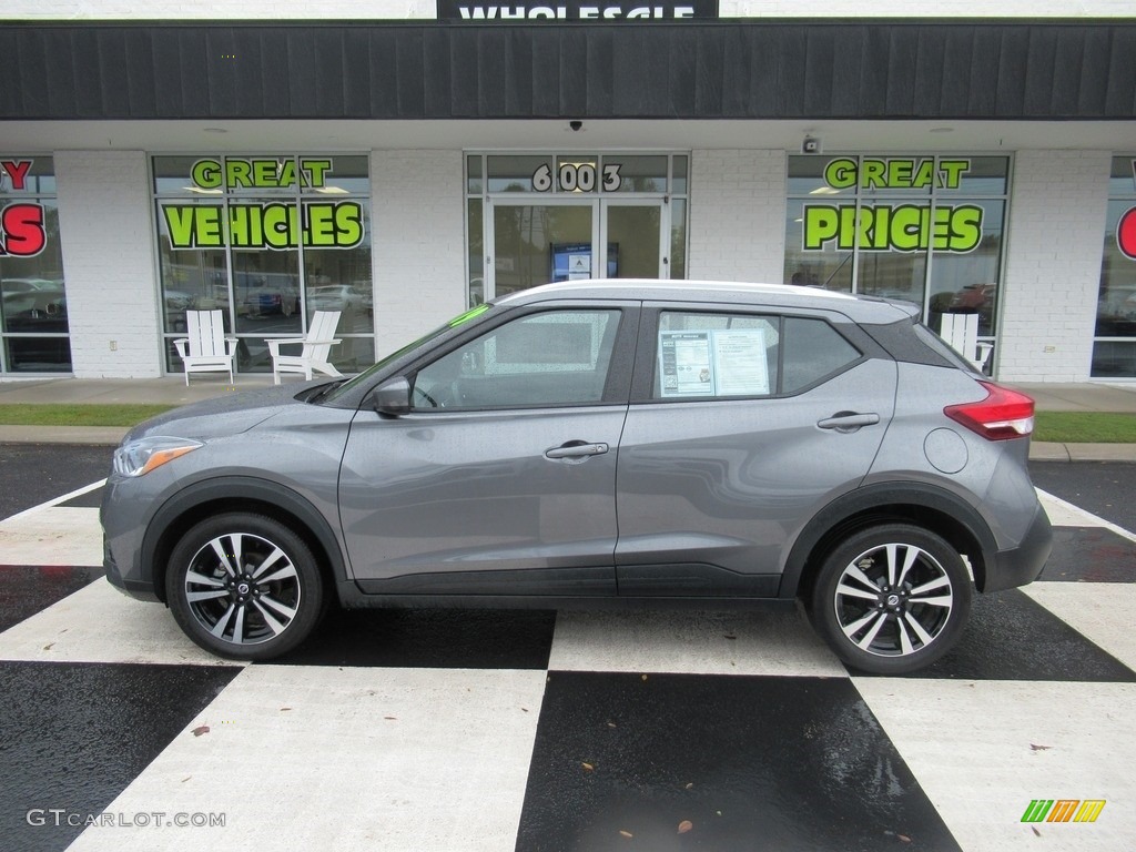 Gun Metallic Nissan Kicks