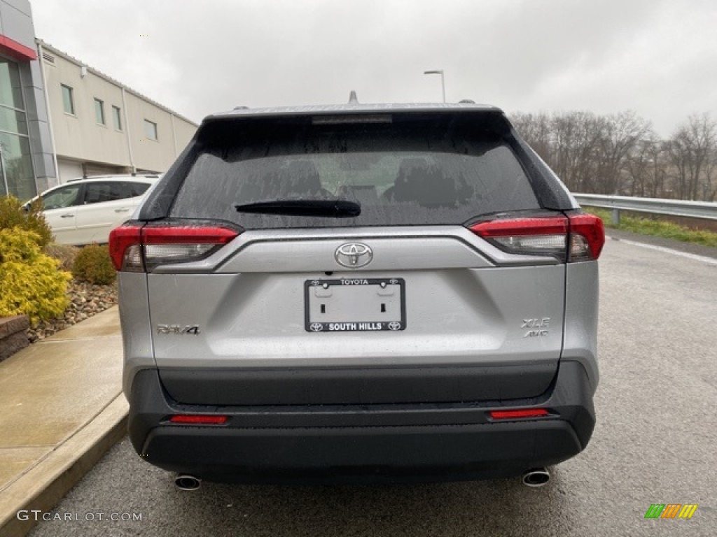2021 RAV4 XLE Premium AWD - Silver Sky Metallic / Light Gray photo #15
