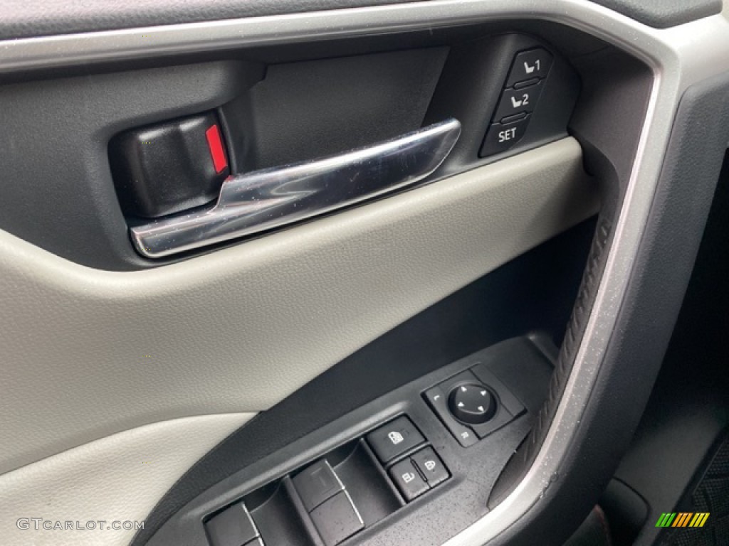 2021 RAV4 XLE Premium AWD - Silver Sky Metallic / Light Gray photo #19