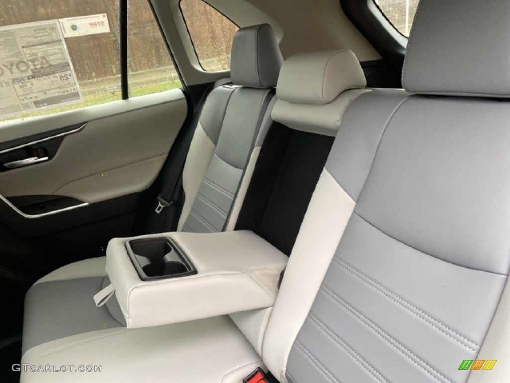 2021 RAV4 XLE Premium AWD - Silver Sky Metallic / Light Gray photo #23