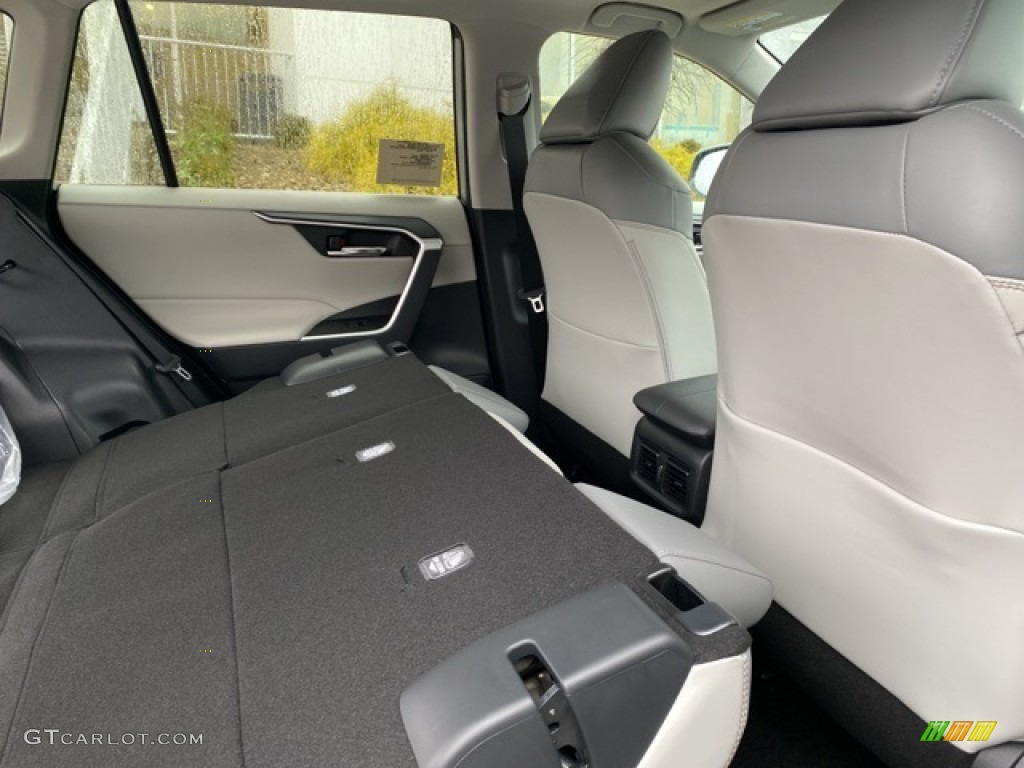 2021 RAV4 XLE Premium AWD - Silver Sky Metallic / Light Gray photo #26