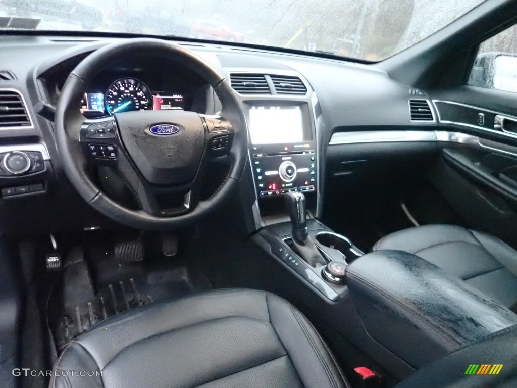 2018 Explorer Sport 4WD - Ingot Silver / Ebony Black photo #18