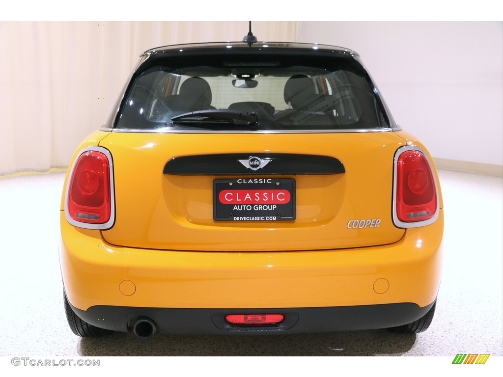 2017 Hardtop Cooper 4 Door - Volcanic Orange / Carbon Black photo #28
