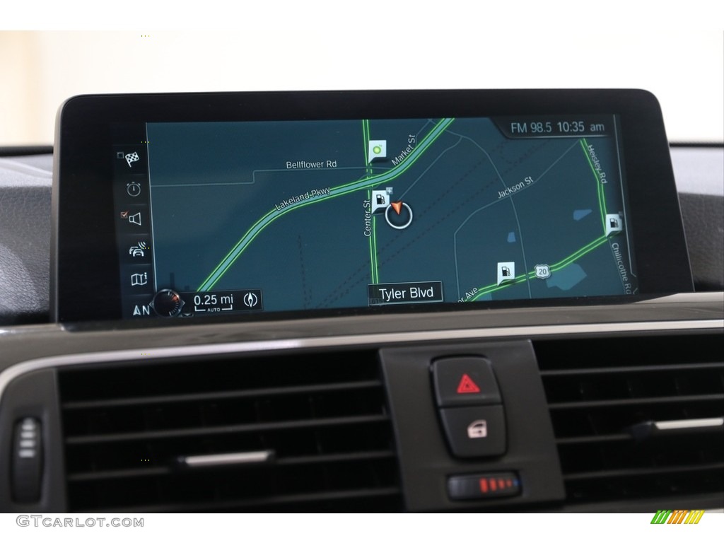 2017 3 Series 330i xDrive Sedan - Black Sapphire Metallic / Oyster photo #18