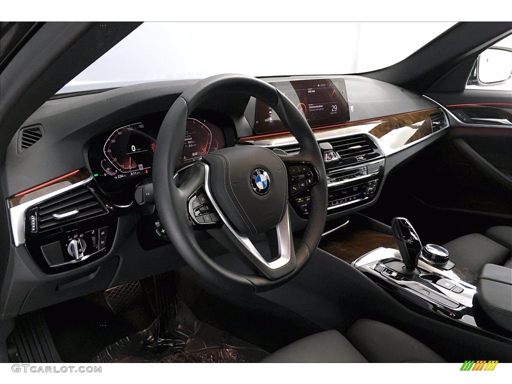 2020 5 Series 530i Sedan - Jet Black / Black photo #21