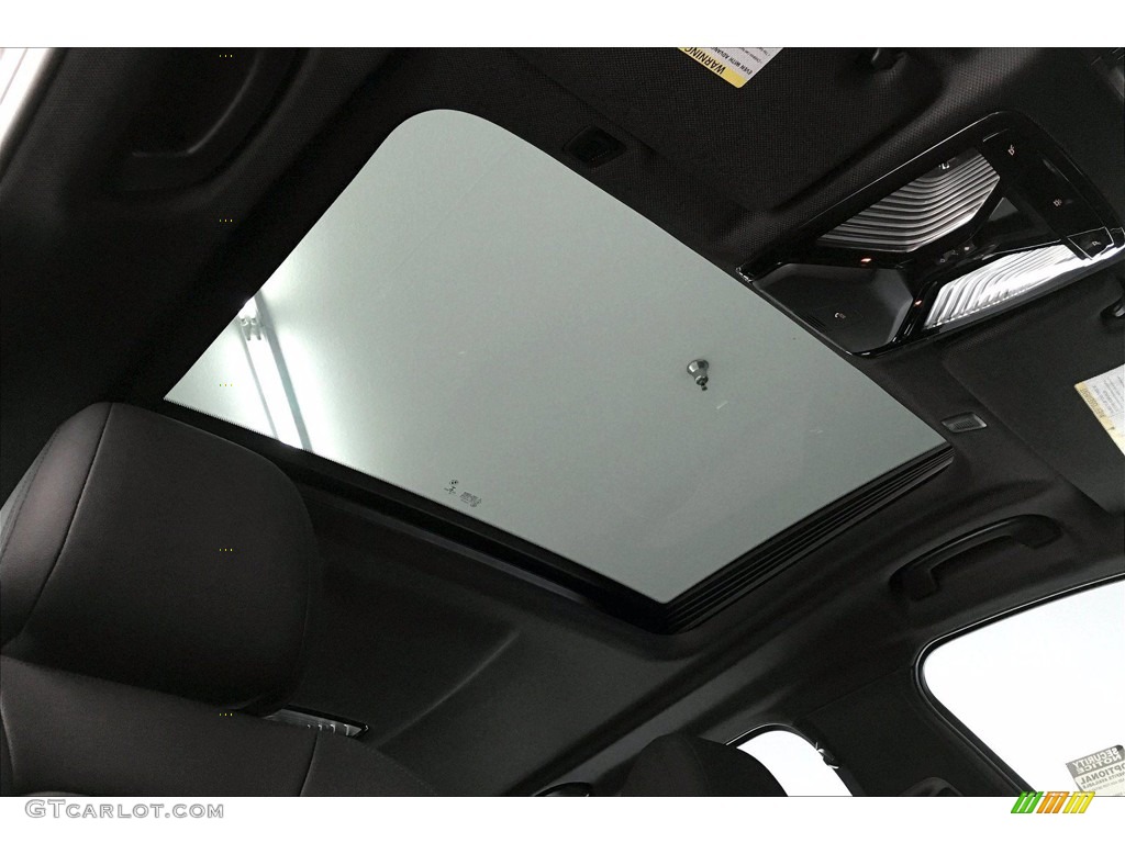 2020 5 Series 530i Sedan - Jet Black / Black photo #31