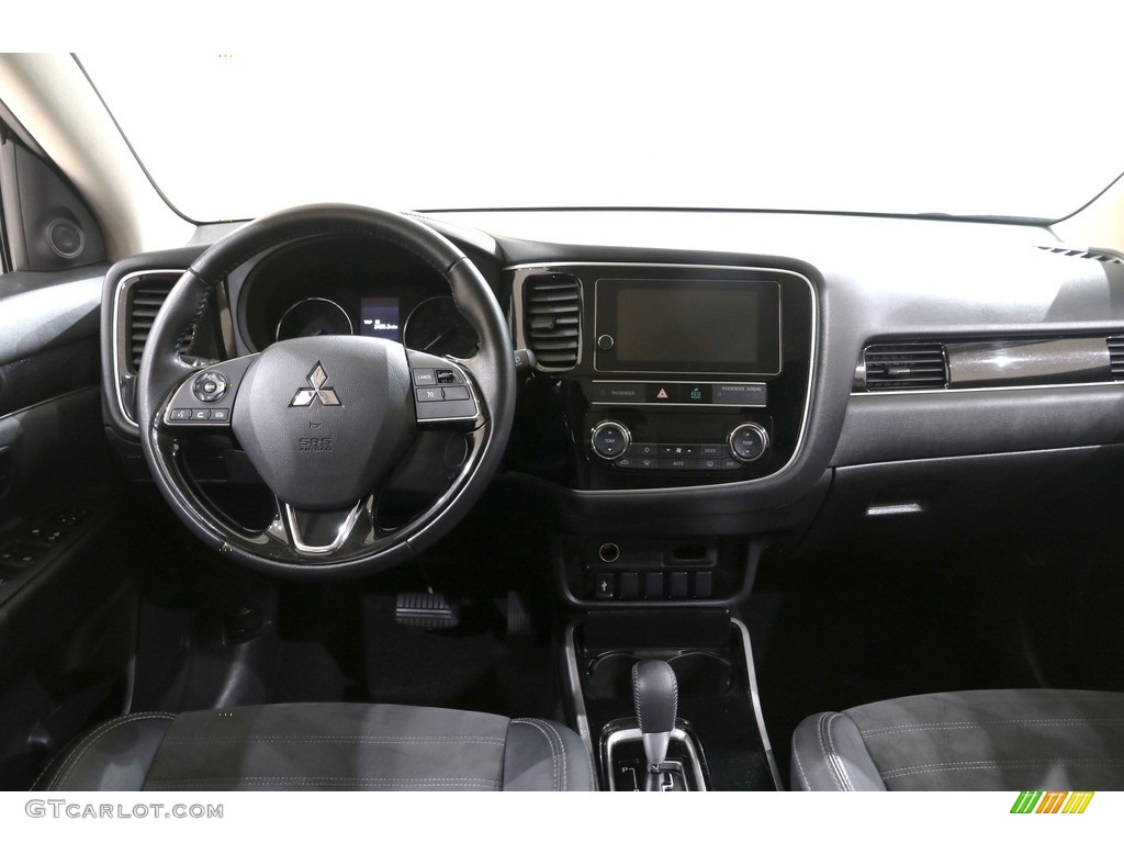 2019 Mitsubishi Outlander SE S-AWC Dashboard Photos