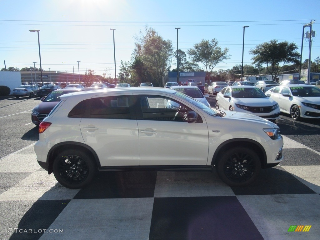 2019 Outlander Sport LE AWC - Pearl White / Black photo #3