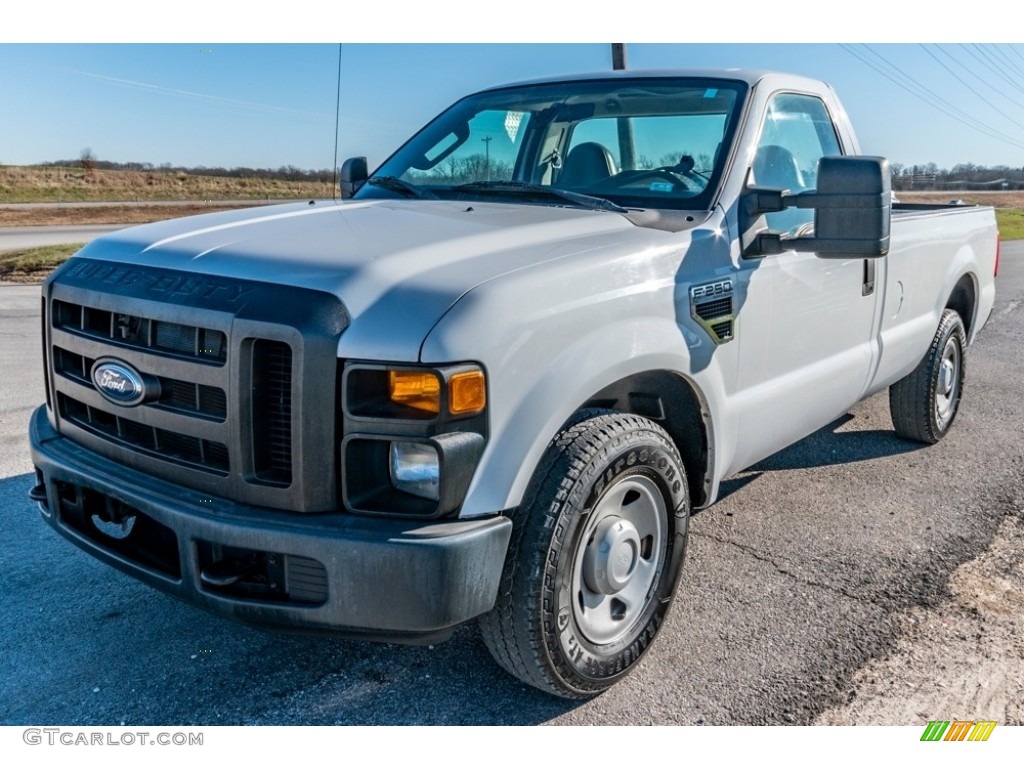 Oxford White 2010 Ford F250 Super Duty XL Regular Cab Exterior Photo #140364514