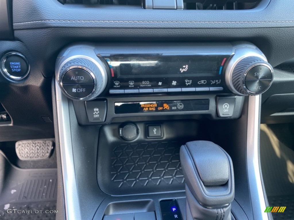 2021 RAV4 XLE AWD - Ruby Flare Pearl / Black photo #17