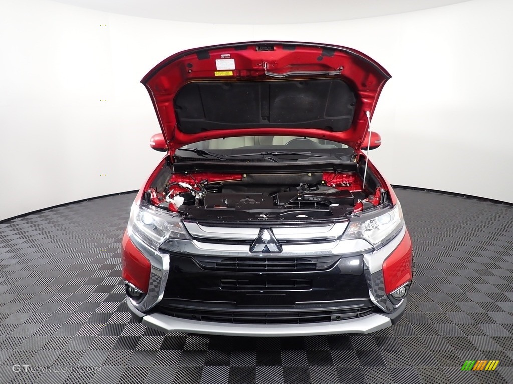 2016 Outlander SE S-AWC - Rally Red / Beige photo #6