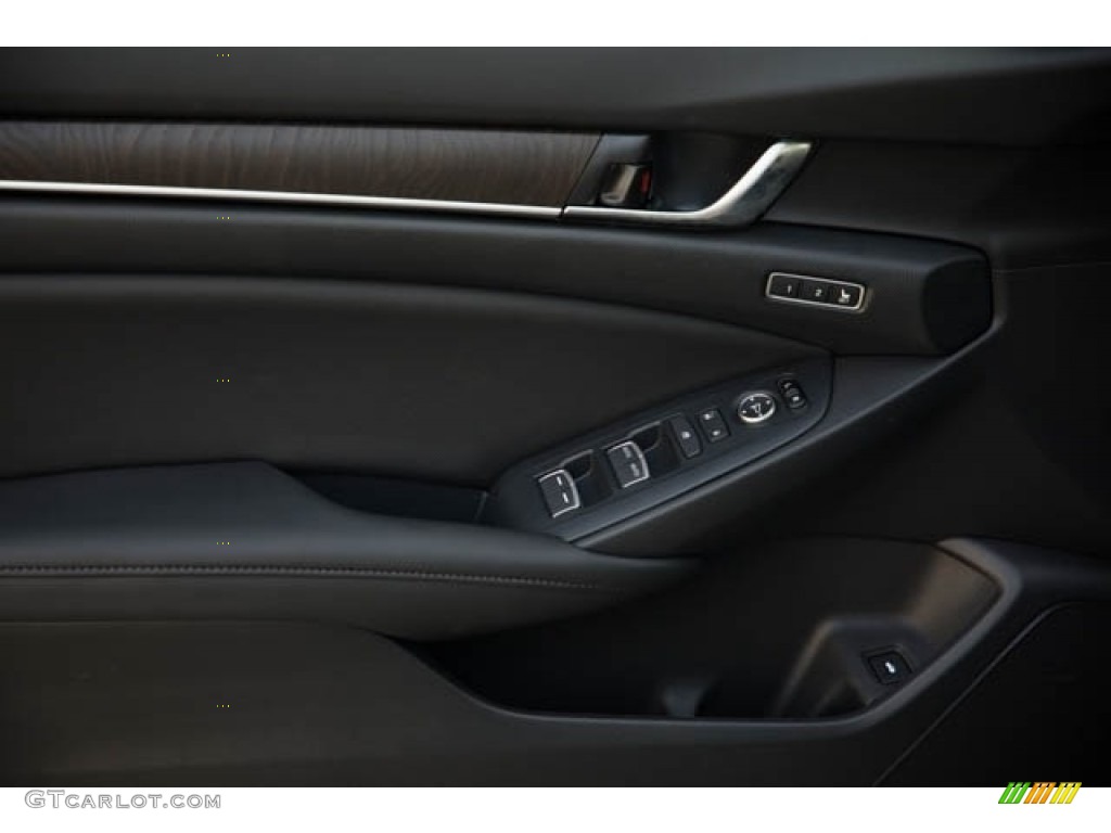 2021 Accord Touring - Lunar Silver Metallic / Black photo #35