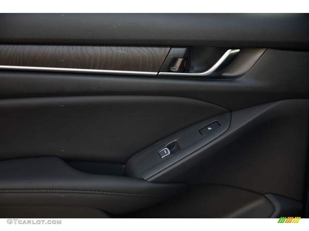 2021 Accord Touring - Lunar Silver Metallic / Black photo #37
