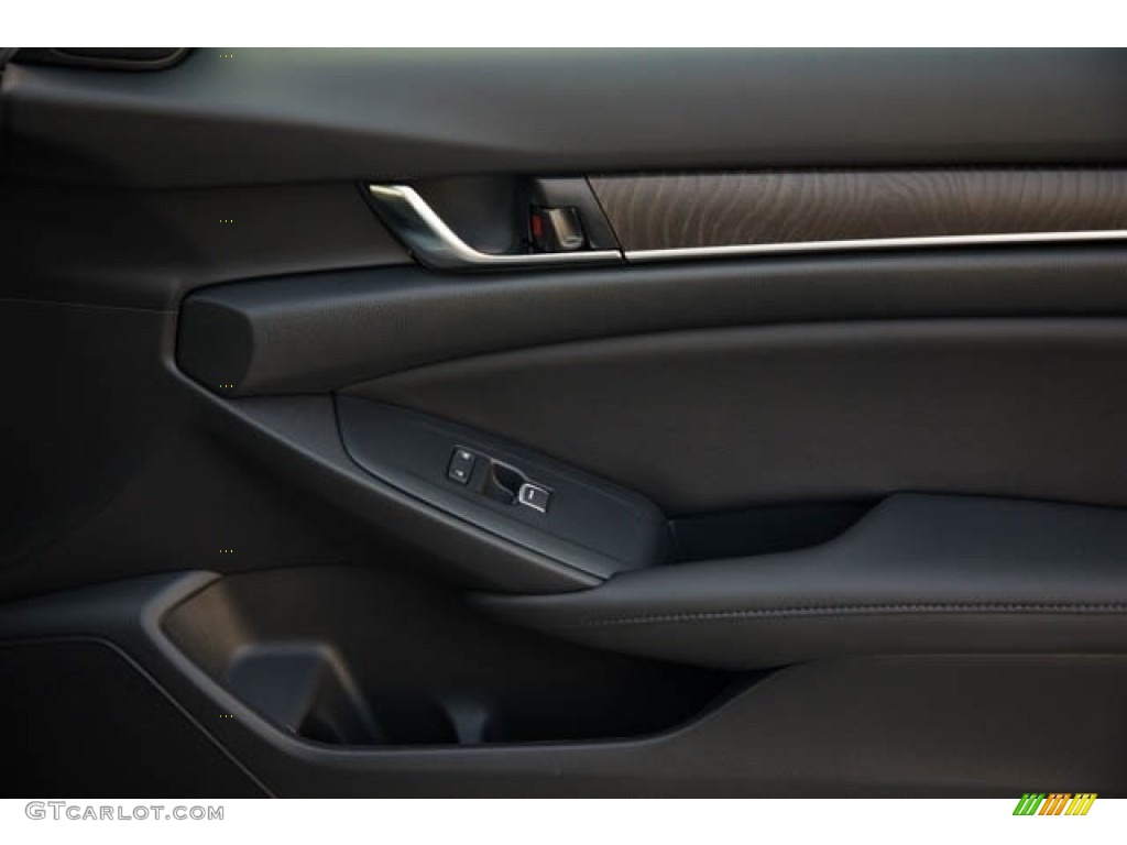 2021 Accord Touring - Lunar Silver Metallic / Black photo #39