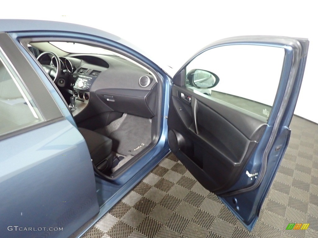 2010 MAZDA3 i Sport 4 Door - Gunmetal Blue Mica / Black photo #33