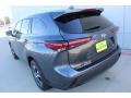 2021 Magnetic Gray Metallic Toyota Highlander XLE  photo #6