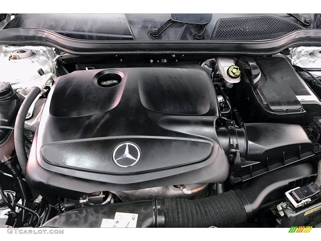 2016 Mercedes-Benz CLA 250 Engine Photos