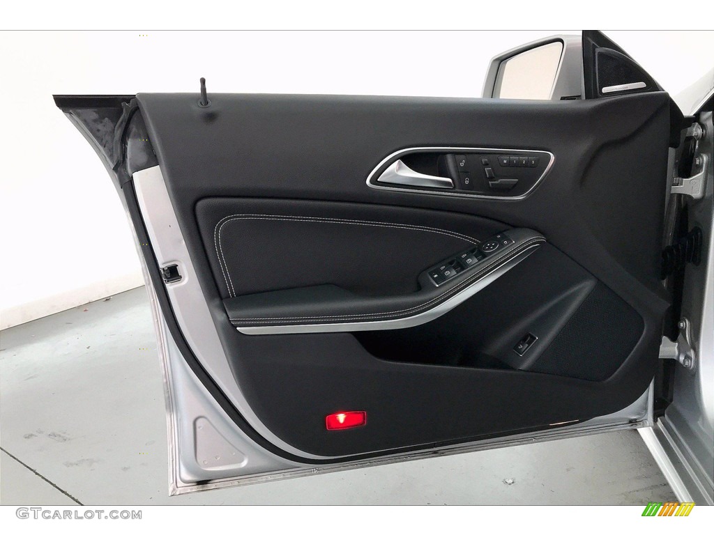 2016 Mercedes-Benz CLA 250 Black Door Panel Photo #140375105