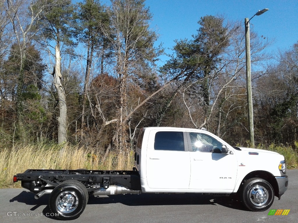 Bright White 2020 Ram 3500 SLT Crew Cab 4x4 Chassis Exterior Photo #140375342