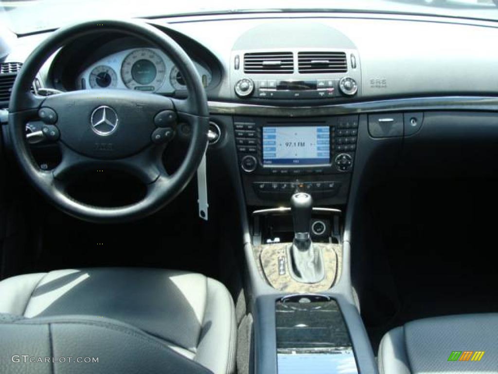 2007 E 350 4Matic Sedan - Iridium Silver Metallic / Black photo #10